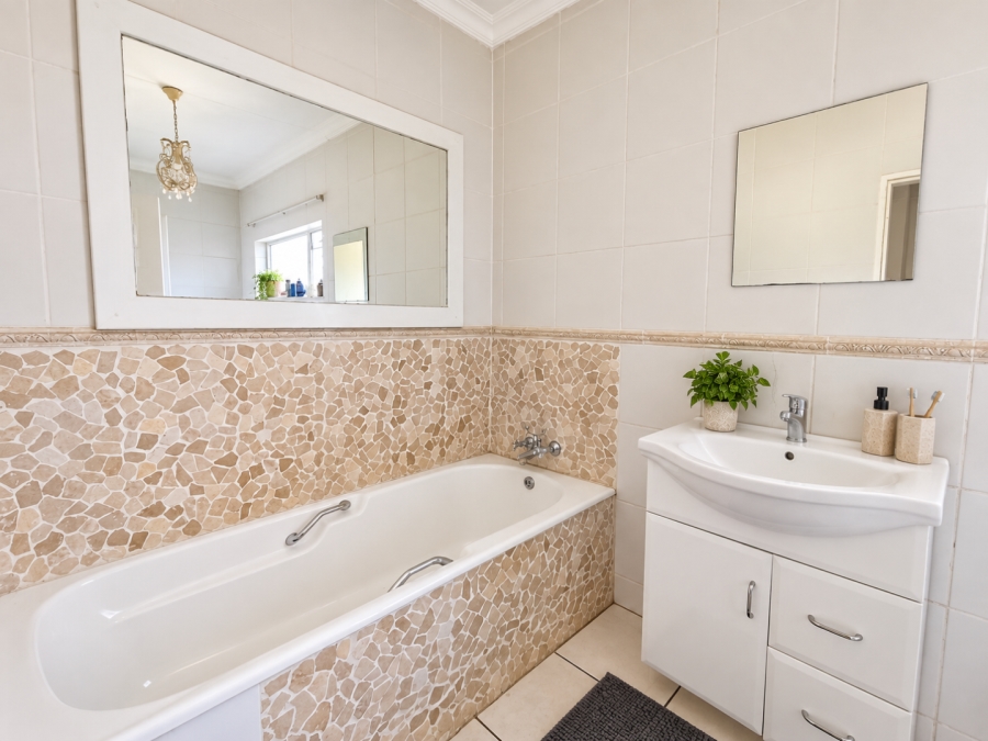 5 Bedroom Property for Sale in Universitas Free State